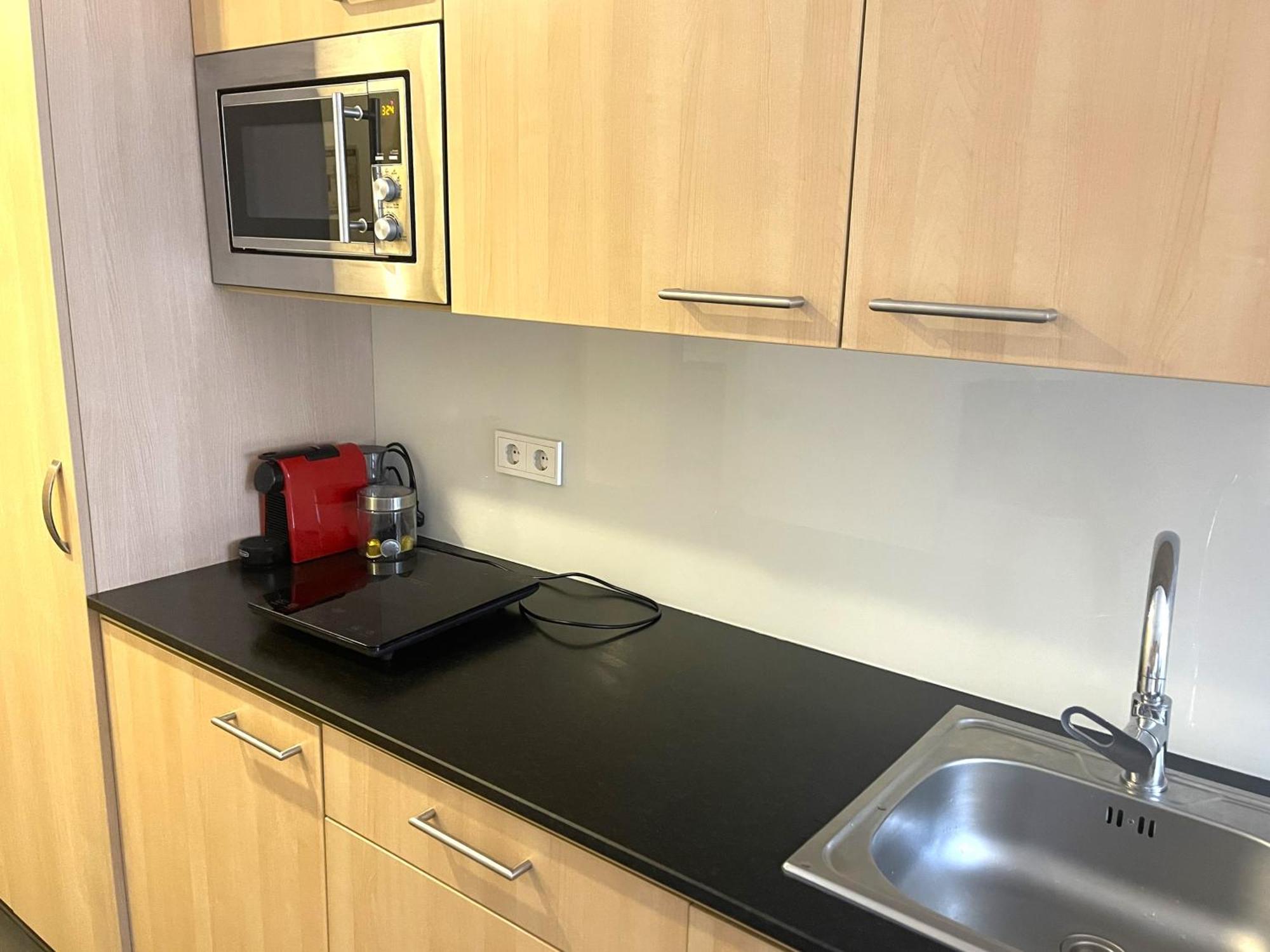 Apartment Stylish Near Center *